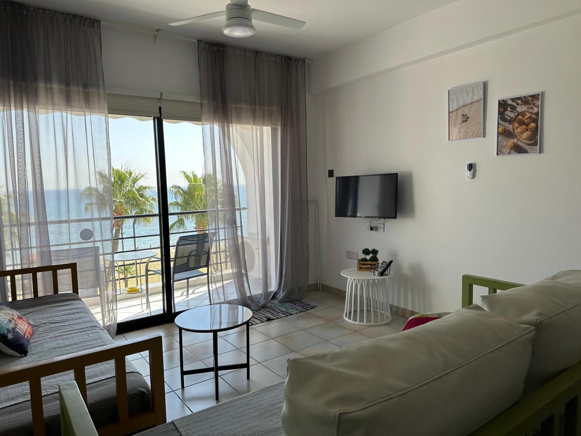 Krasas Beach Larnaca Exterior photo